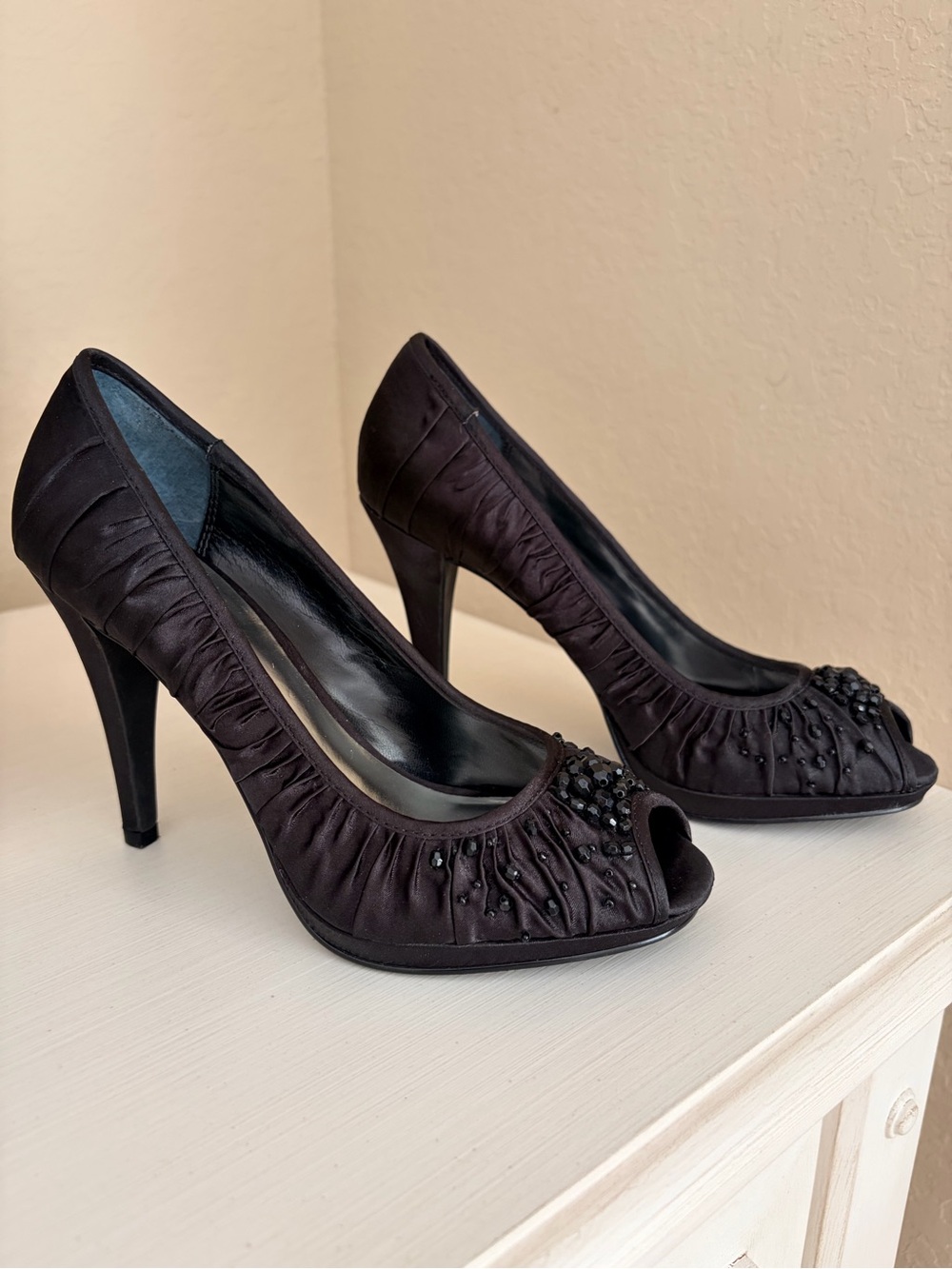 Style & Co. Women's Black Ruched Satin Peep-Toe Heels Size 7